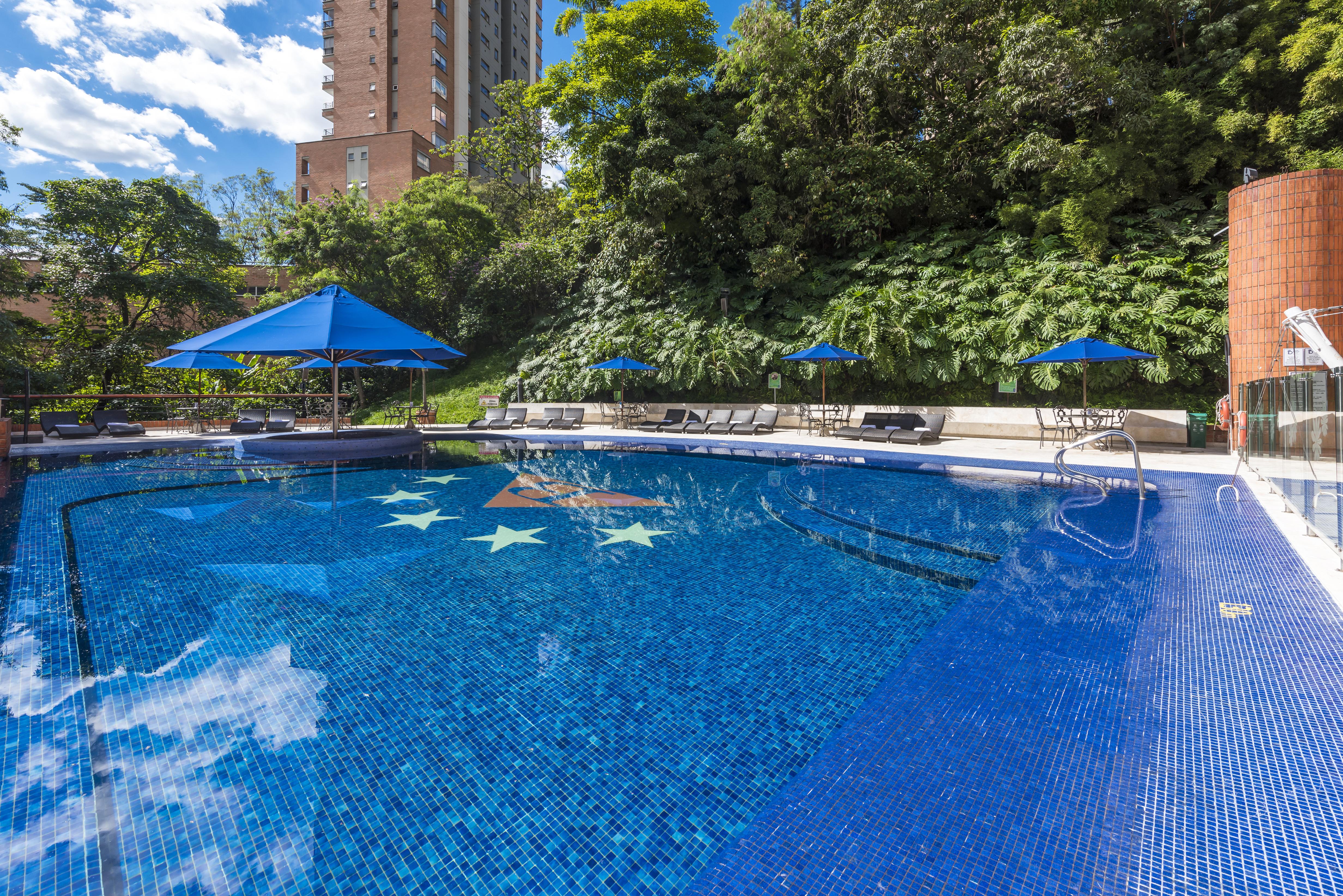 Hotel Dann Carlton Belfort Medellin Ngoại thất bức ảnh Swimming pool