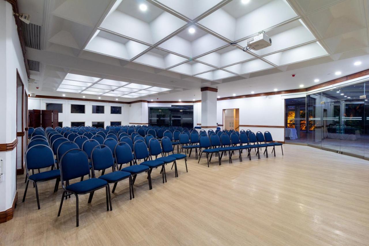 Hotel Dann Carlton Belfort Medellin Ngoại thất bức ảnh The main hall