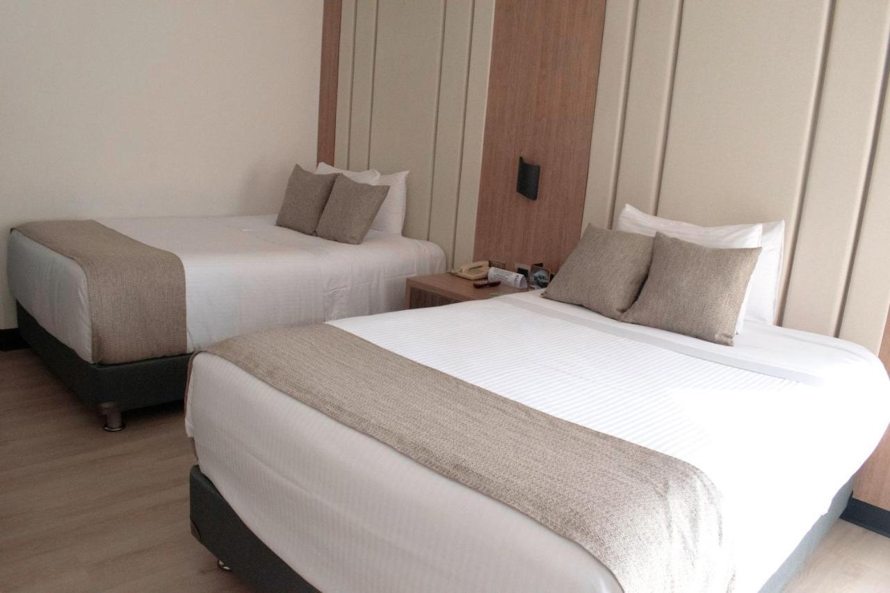 Hotel Dann Carlton Belfort Medellin Ngoại thất bức ảnh A room at the hotel