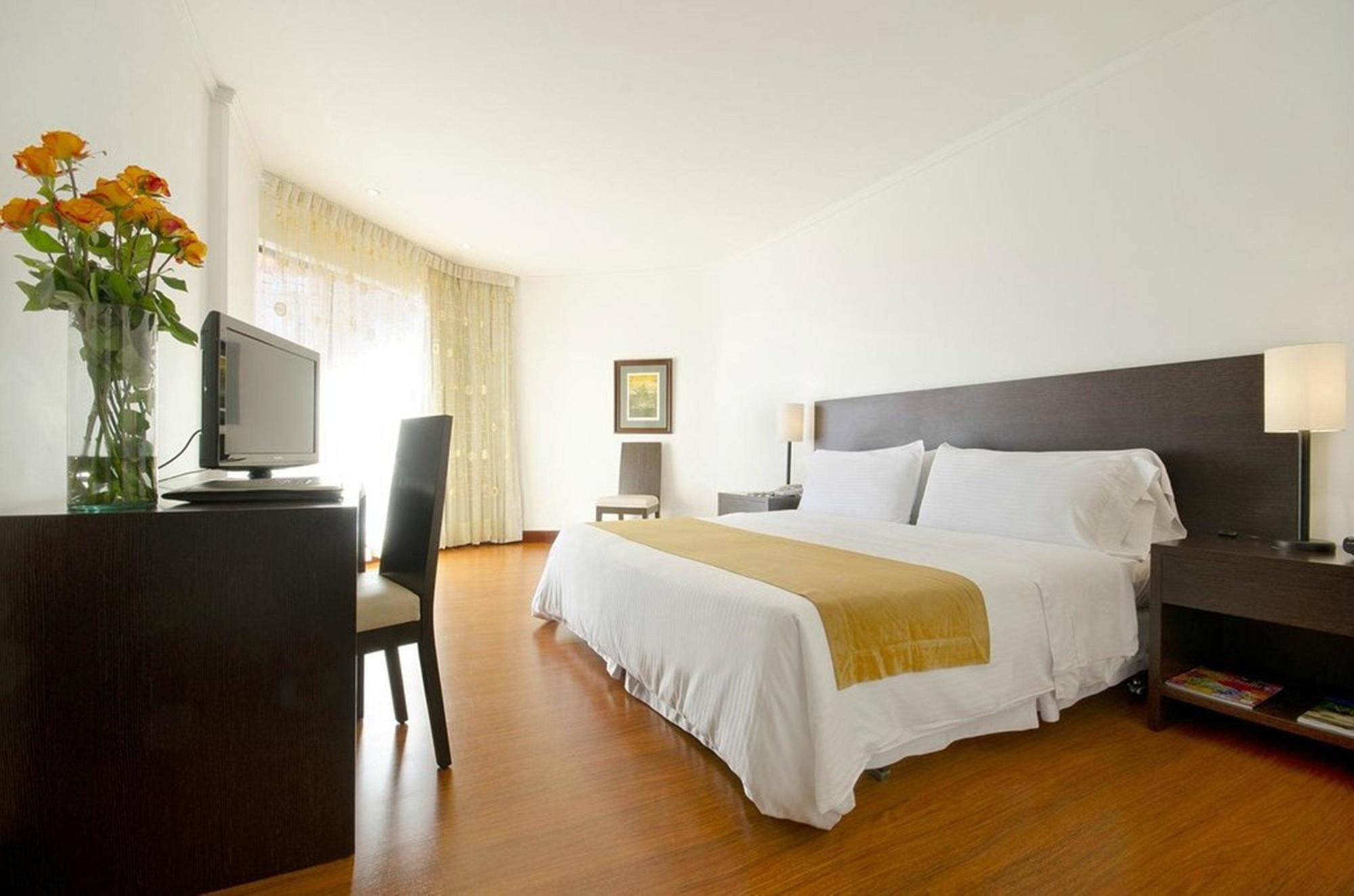 Hotel Dann Carlton Belfort Medellin Ngoại thất bức ảnh A room at the hotel